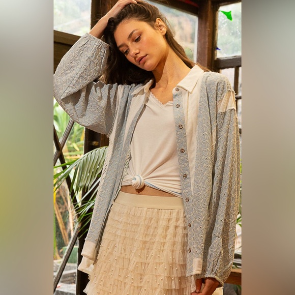 New 🔥POL oversized long sleeve - Picture 2 of 10